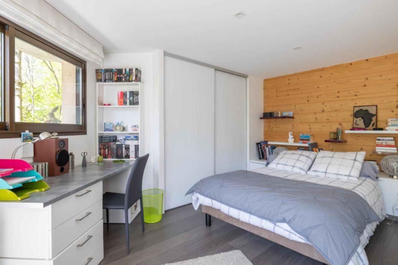 La Tour 74 Apartment โธนส์ ภายนอก รูปภาพ
